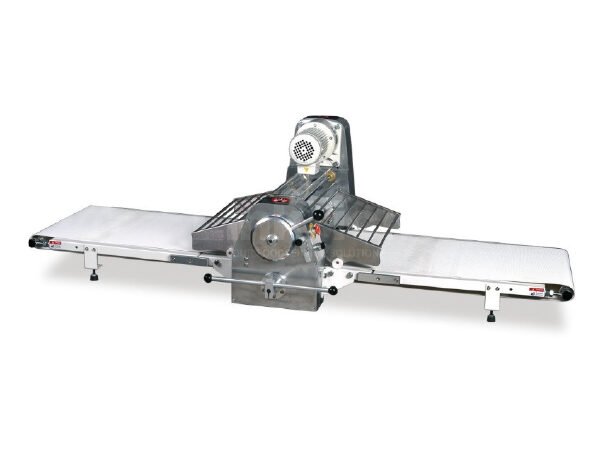 Table model pastry sheeter